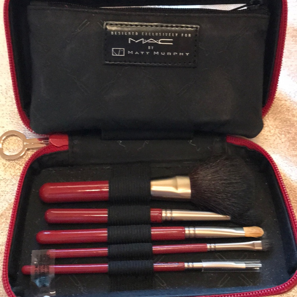 MAC Matt Murphy “RARE” Makeup Collection - Picture 4 of 7